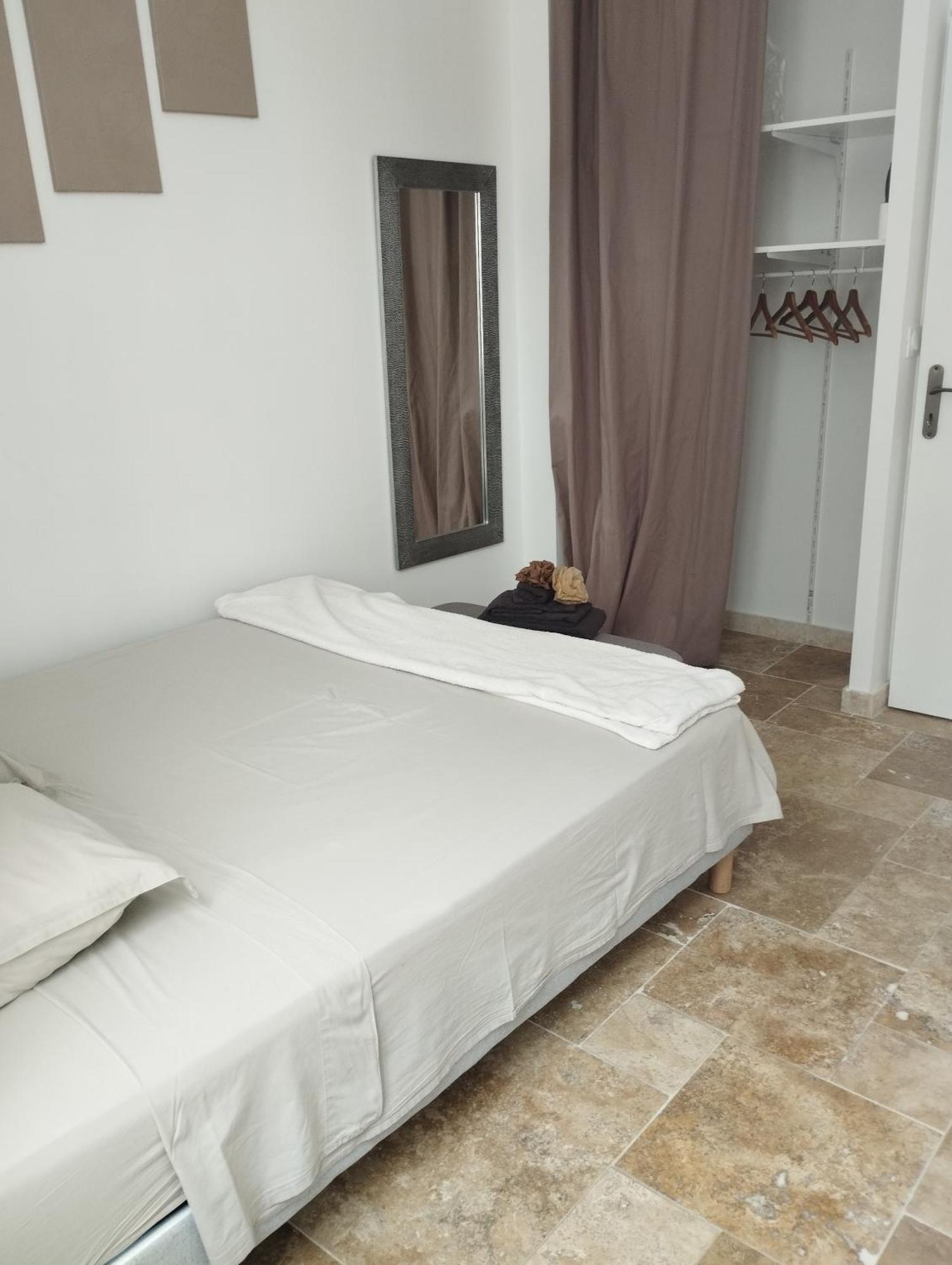 Appartement Lumineux En Rdc Bourgoin-Jallieu Exterior photo